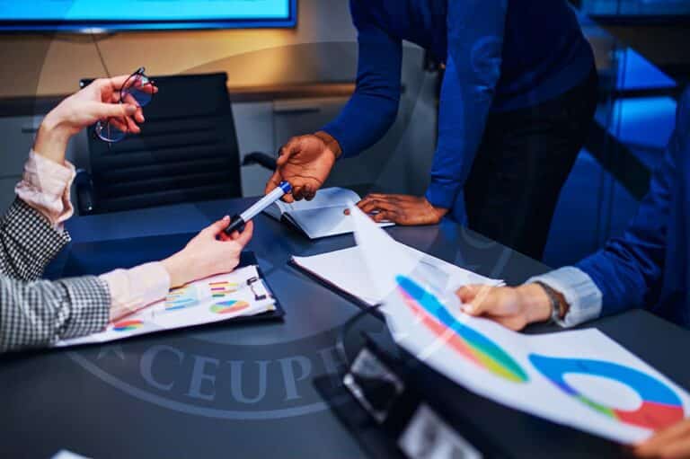 ¿Cuáles son las etapas de los ciclos económicos?