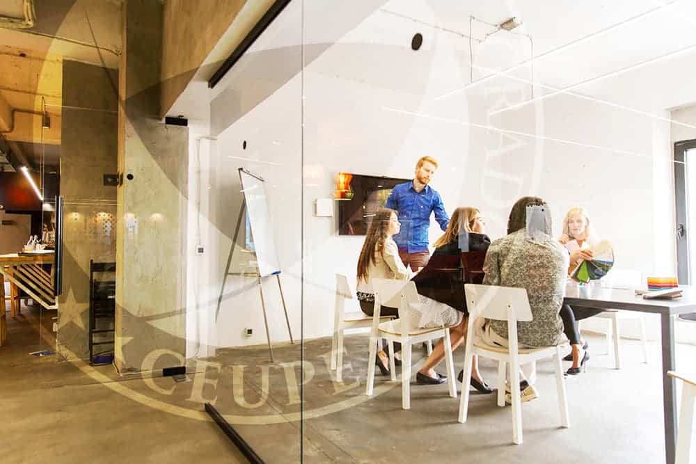 ¿Cuál es la importancia del sistema de costes empresarial?