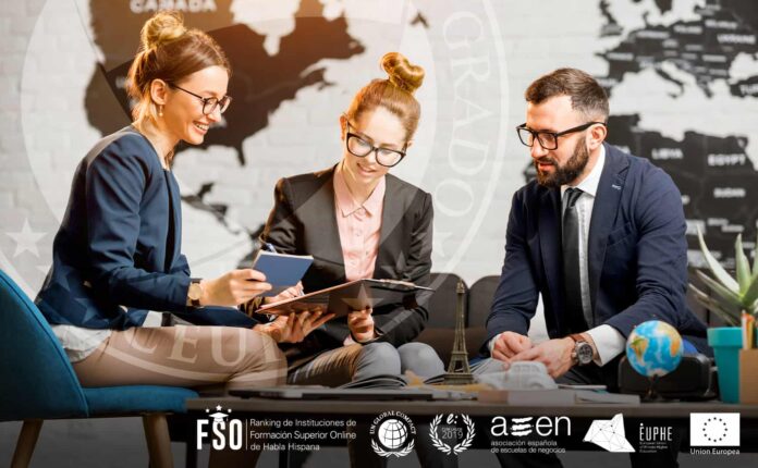 Curso de Turismo Internacional